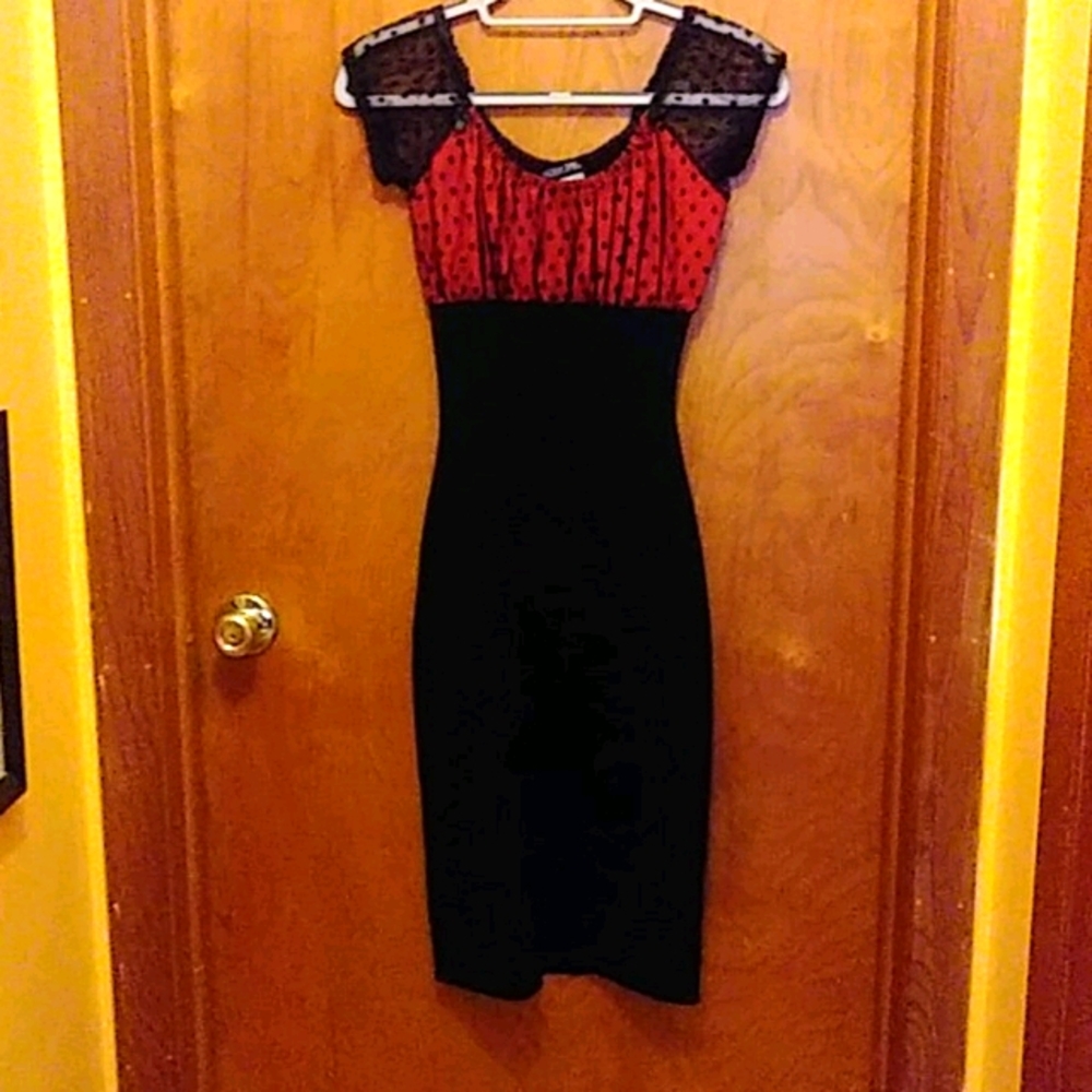Hot topic bombshell dress